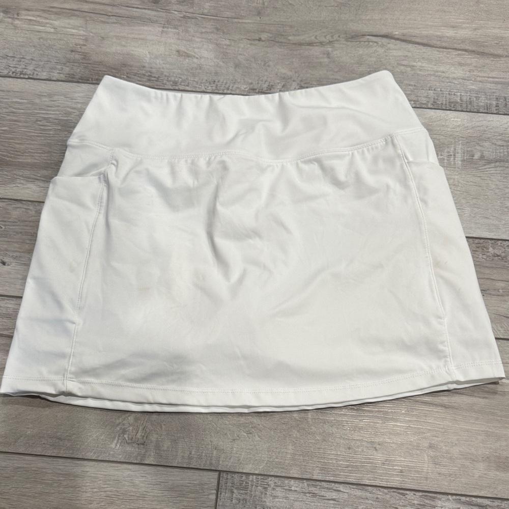Chic White Women's Skort